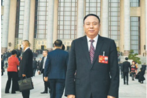 全國人大代表、九洲集團(tuán)董事長李寅：提高微電網(wǎng)利用率 推動(dòng)能源結(jié)構(gòu)轉(zhuǎn)型